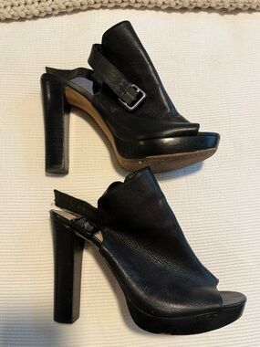 Vince Camuto Black Leather High Heel Peep-Toe Slingbacks